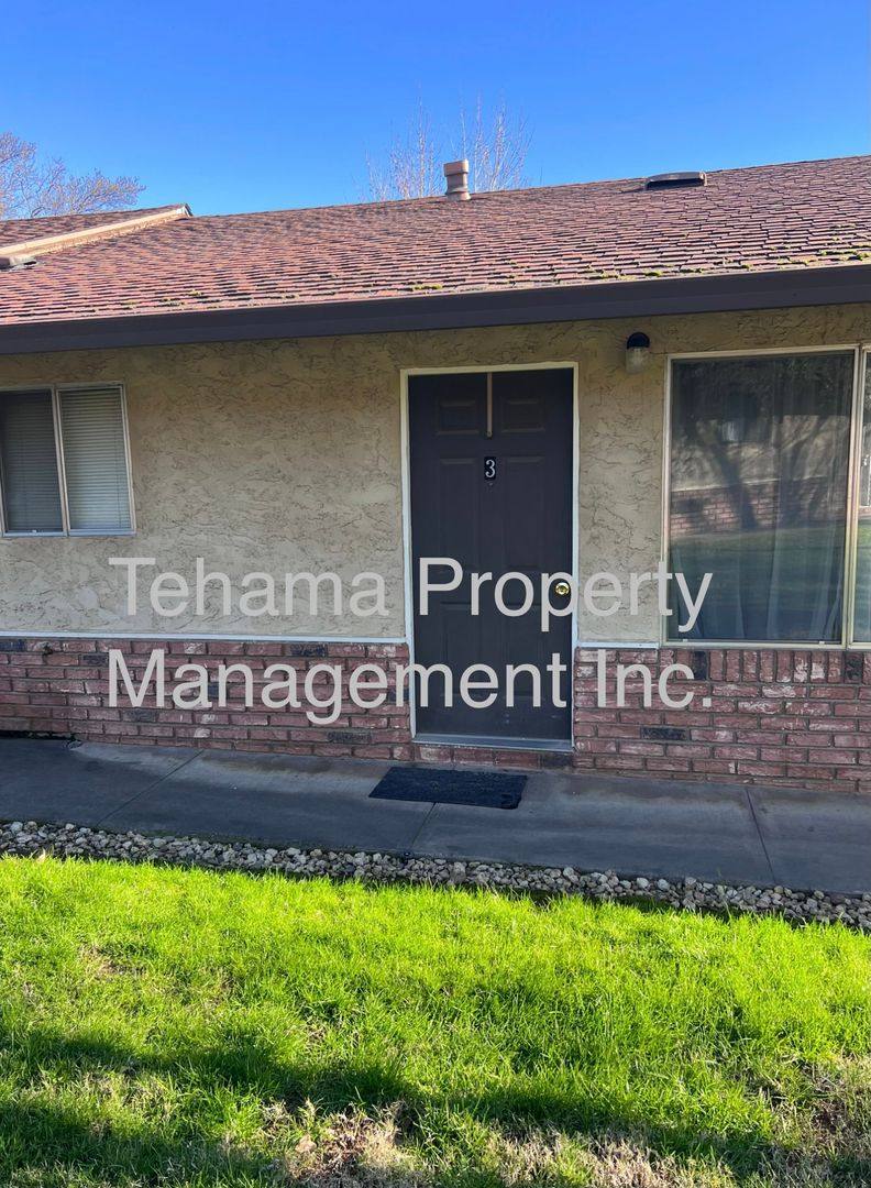 Apartment for rent at 1527 Lincoln St, Red Bluff, CA 96080