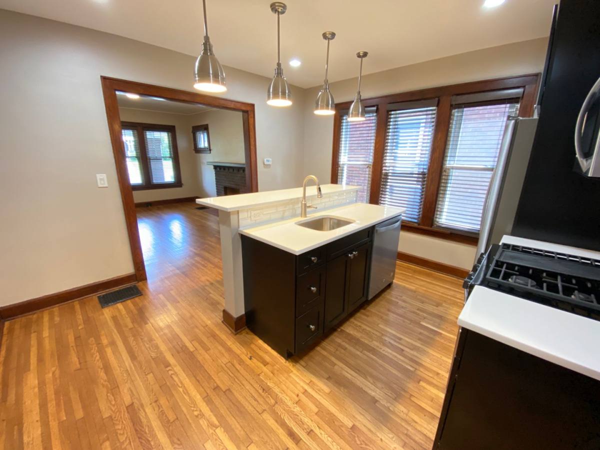 Apartment for rent at 425 E 15th Ave, Columbus, OH 43201