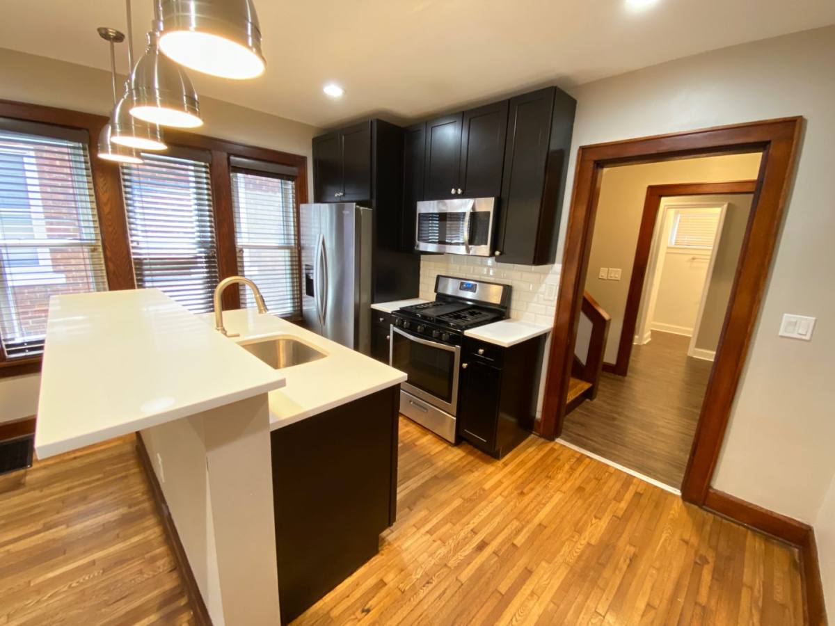 Apartment for rent at 425 E 15th Ave, Columbus, OH 43201