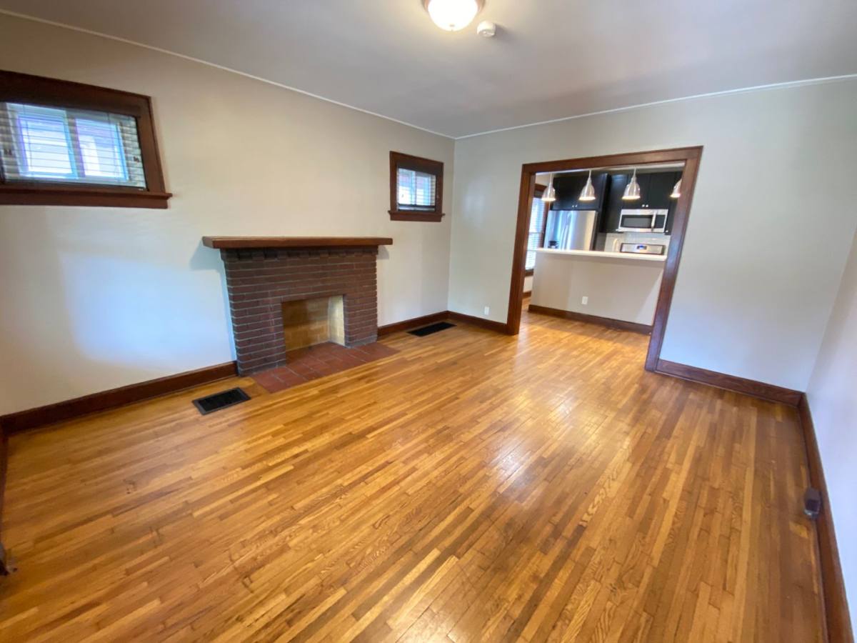 Apartment for rent at 425 E 15th Ave, Columbus, OH 43201