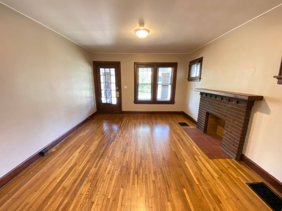 Apartment for rent at 425 E 15th Ave, Columbus, OH 43201