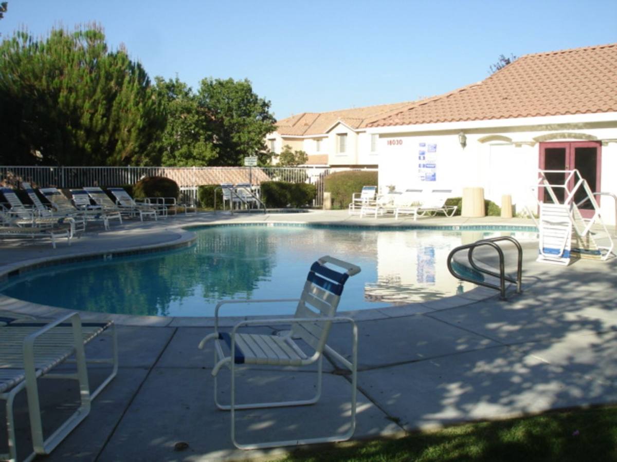 Condo for rent at 18211 Flynn Dr, Canyon Country, CA 91387