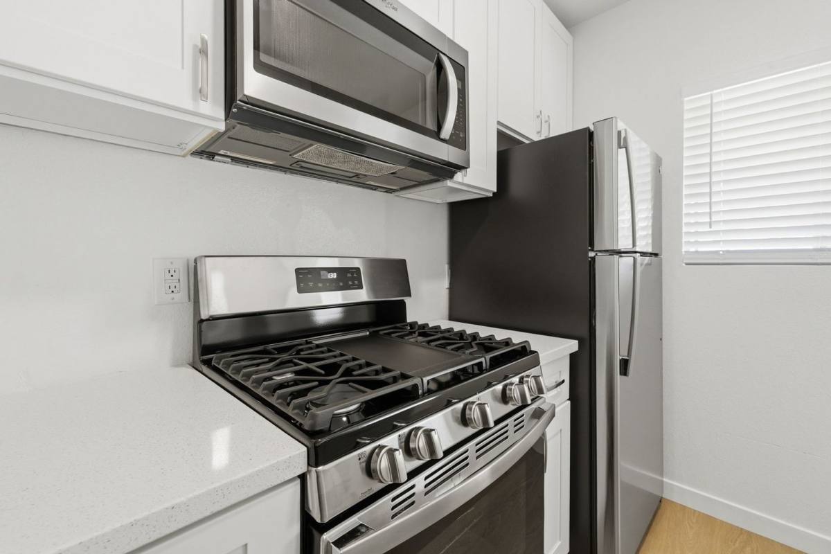 Apartment for rent at 6301 Nightingale St, Ventura, CA 93003