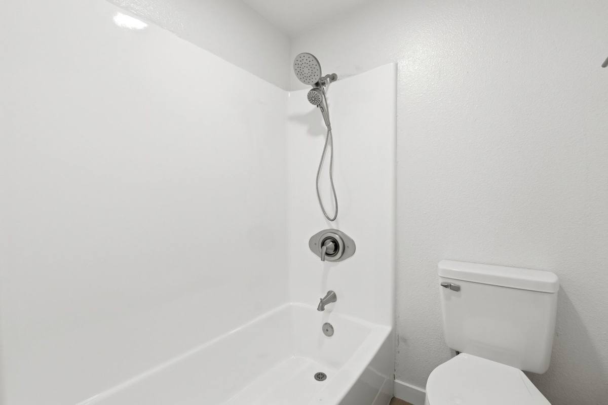 Apartment for rent at 6301 Nightingale St, Ventura, CA 93003