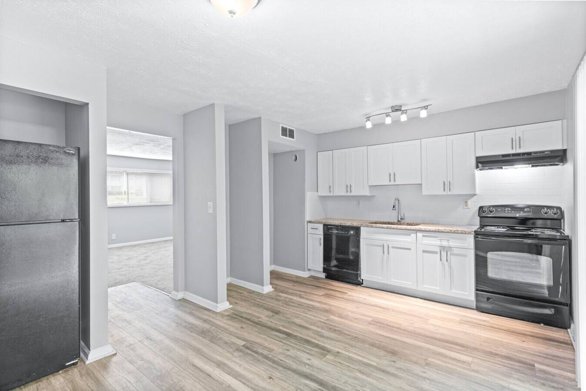 Apartment for rent at 4371 Glenwood Rd, Decatur, GA 30032