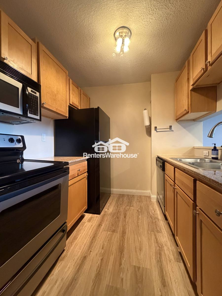 Apartment for rent at 1181 Edgcumbe Rd #404, Saint Paul, MN 55105