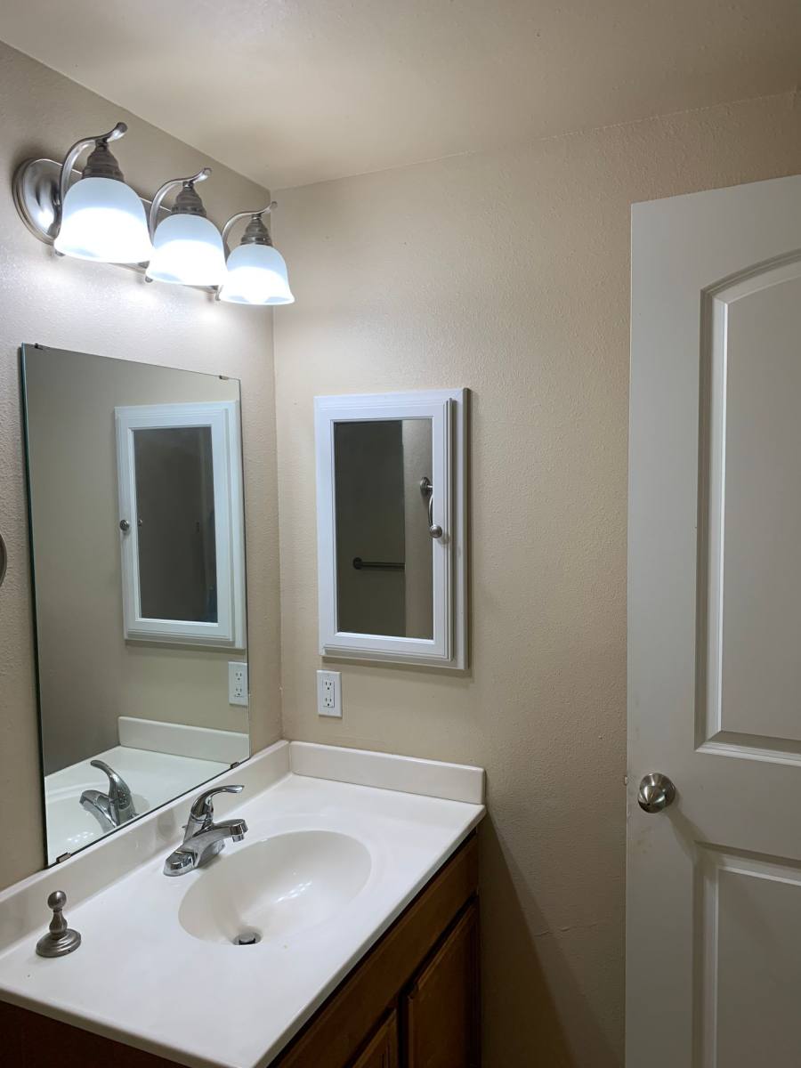 Apartment for rent at 524 W Will Rogers Blvd, Claremore, OK 74017