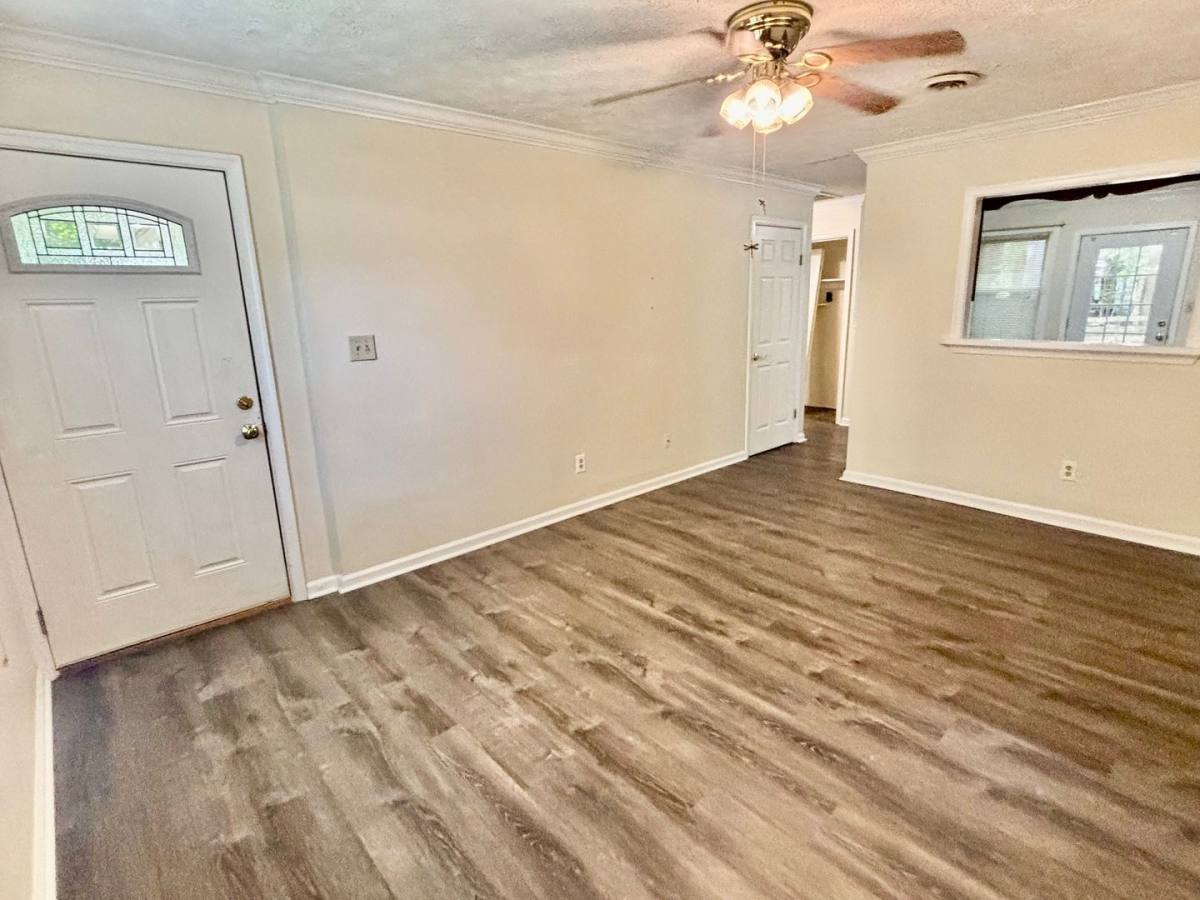 Apartment for rent at 108 110 Raleigh St, Williamsburg, VA 23185