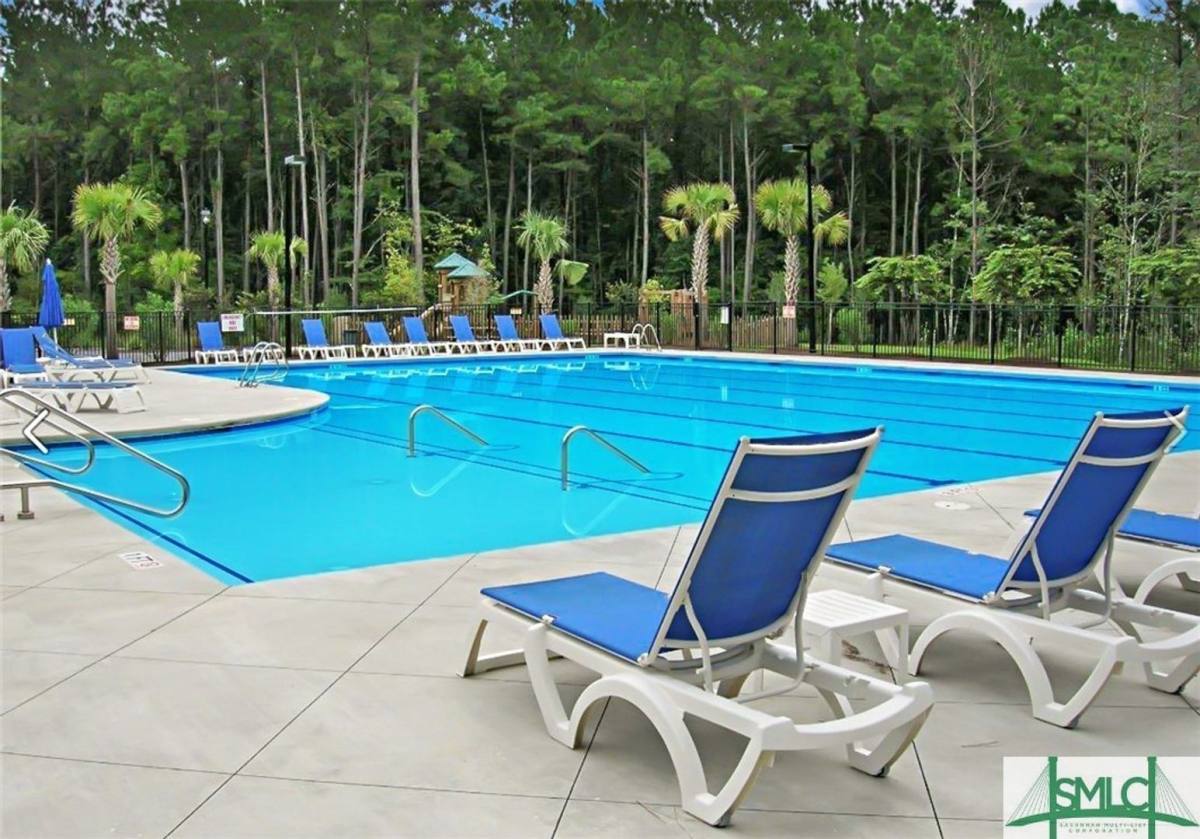 Townhouse for rent at 102 Benelli Dr, Pooler, GA 31322