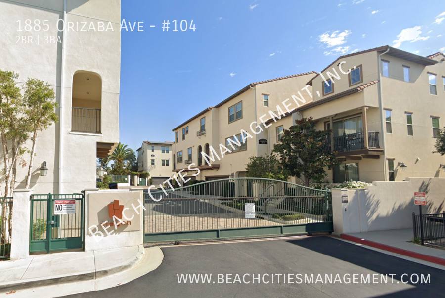 Townhouse for rent at 1885 Orizaba Ave #104, Signal Hill, CA 90755