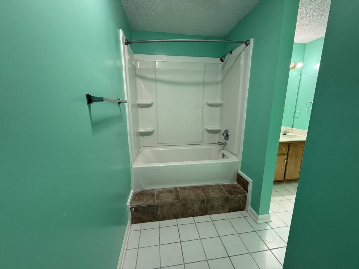 Townhouse for rent at 109 Drew Circle, Brunswick, GA 31525