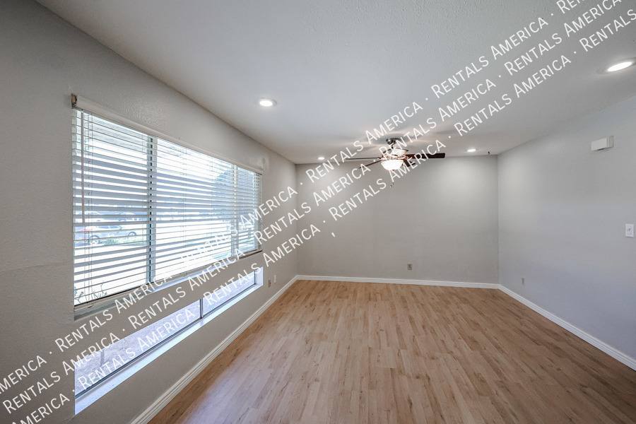 Townhouse for rent at 1052 S San Jose #2, Mesa, AZ 85202