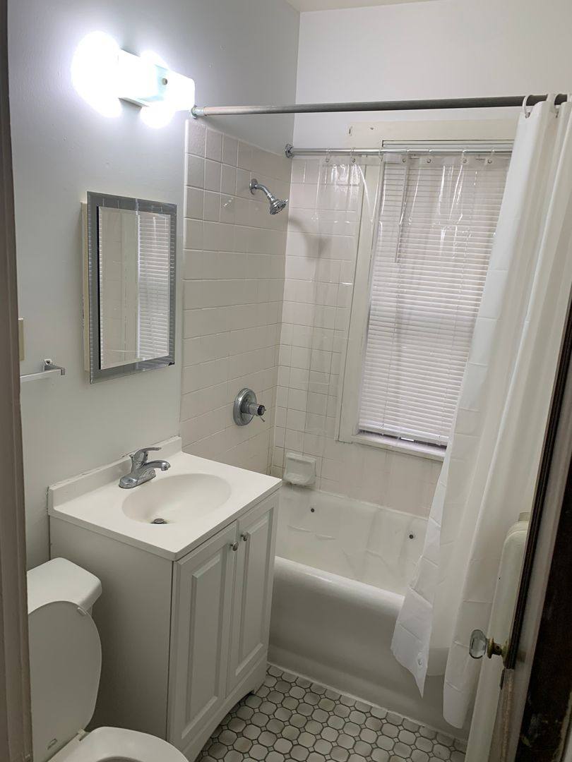 Apartment for rent at 2801 Park Ave, Minneapolis, MN 55407