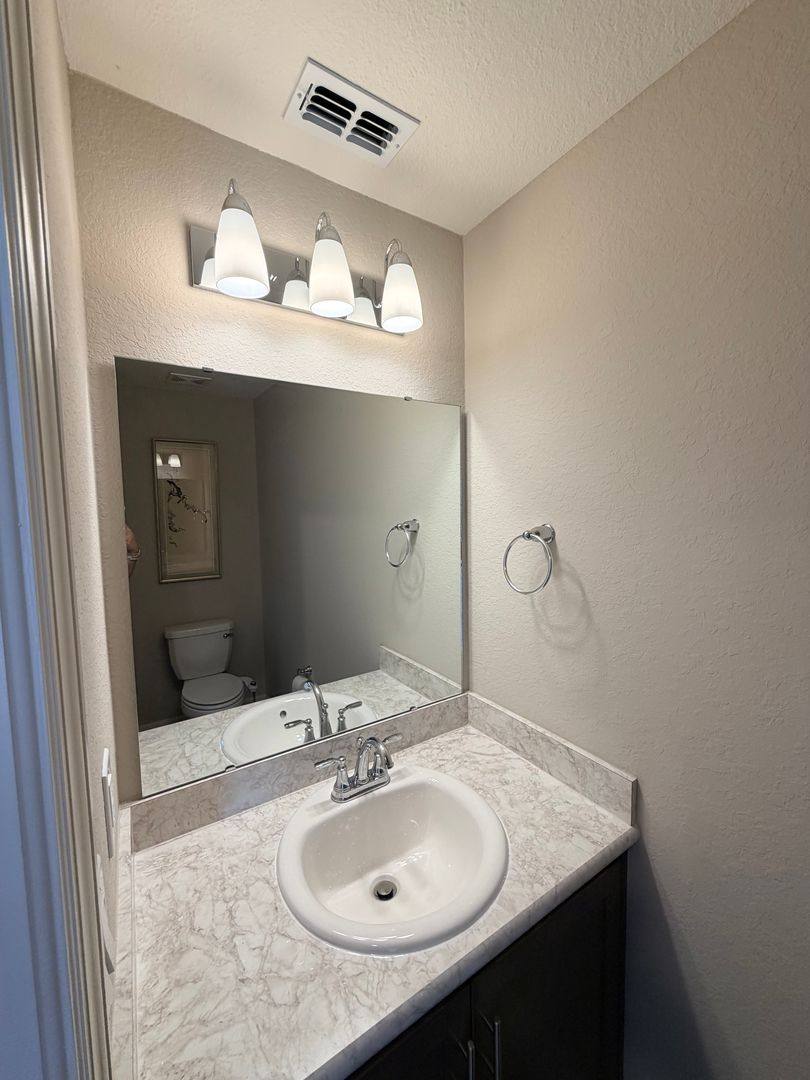 Townhouse for rent at 2738 Idyll Lakes Circle, Plant City, FL 33566