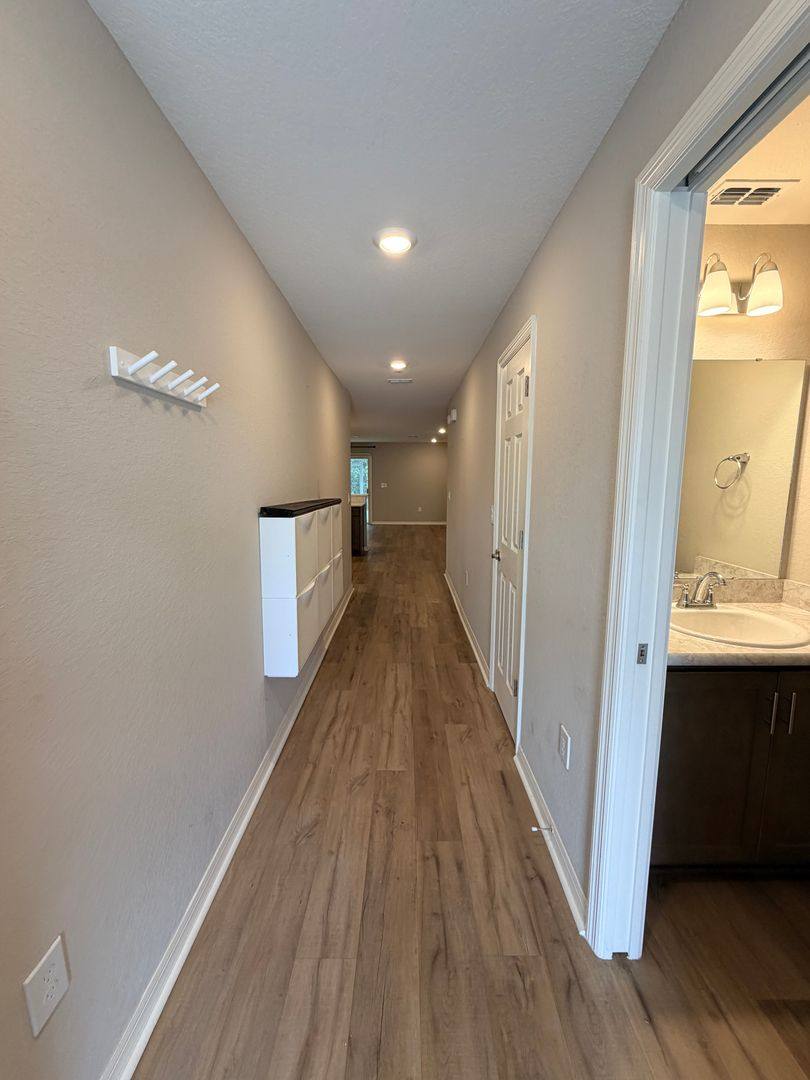 Townhouse for rent at 2738 Idyll Lakes Circle, Plant City, FL 33566