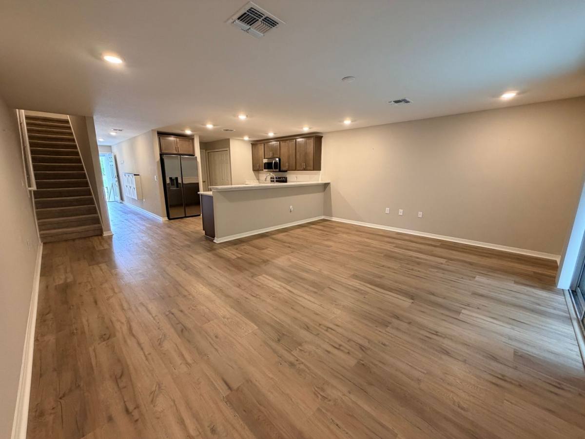 Townhouse for rent at 2738 Idyll Lakes Circle, Plant City, FL 33566