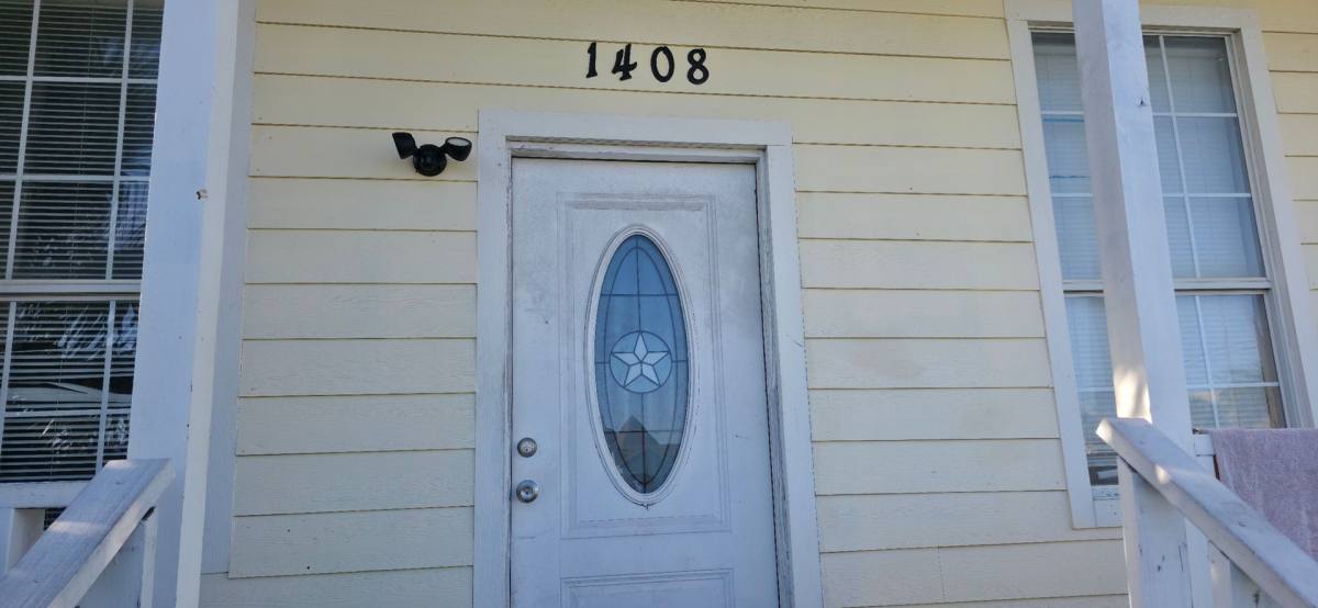 Apartment for rent at 1408 Strand, Galveston, TX 77550
