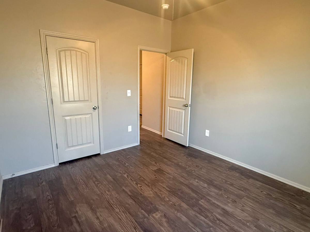 House for rent at 11214 Coachmans Rd, Yukon, OK 73099
