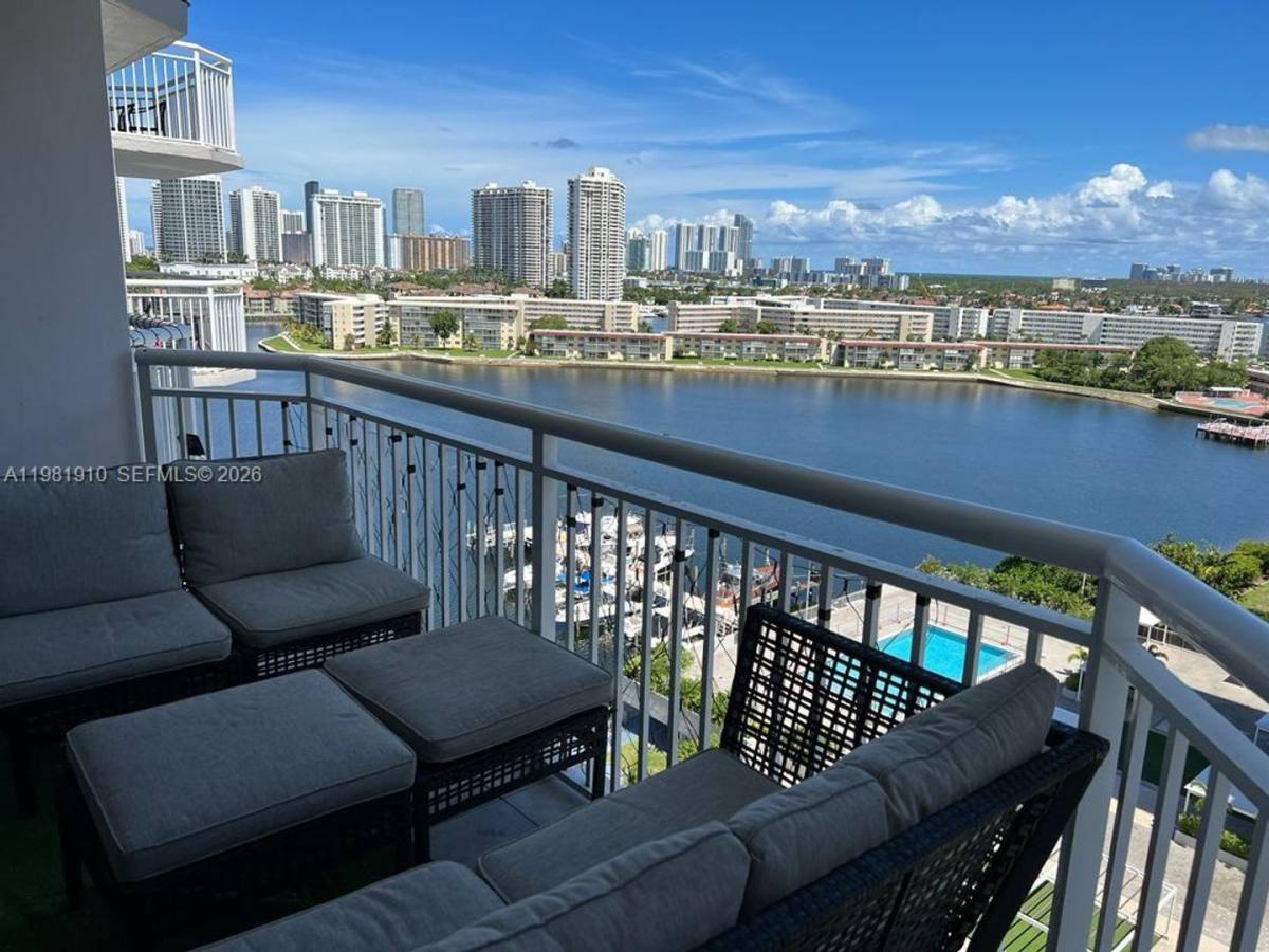 Apartment for rent at 18061 Biscayne Blvd, North Miami Beach, FL 33160