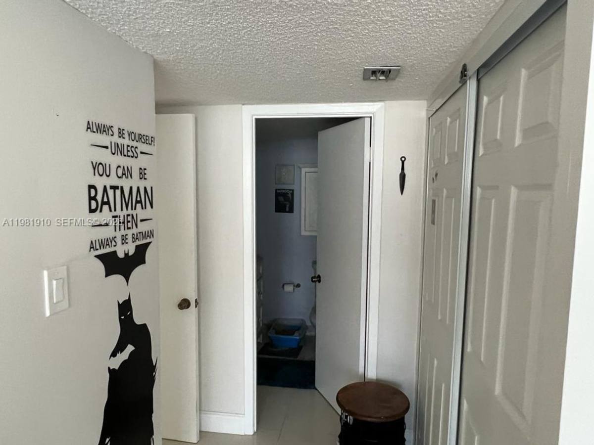 Apartment for rent at 18061 Biscayne Blvd, North Miami Beach, FL 33160