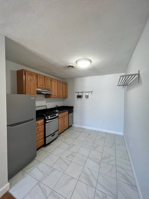 Apartment for rent at 385 Dorchester St #C8, South Boston, MA 02127