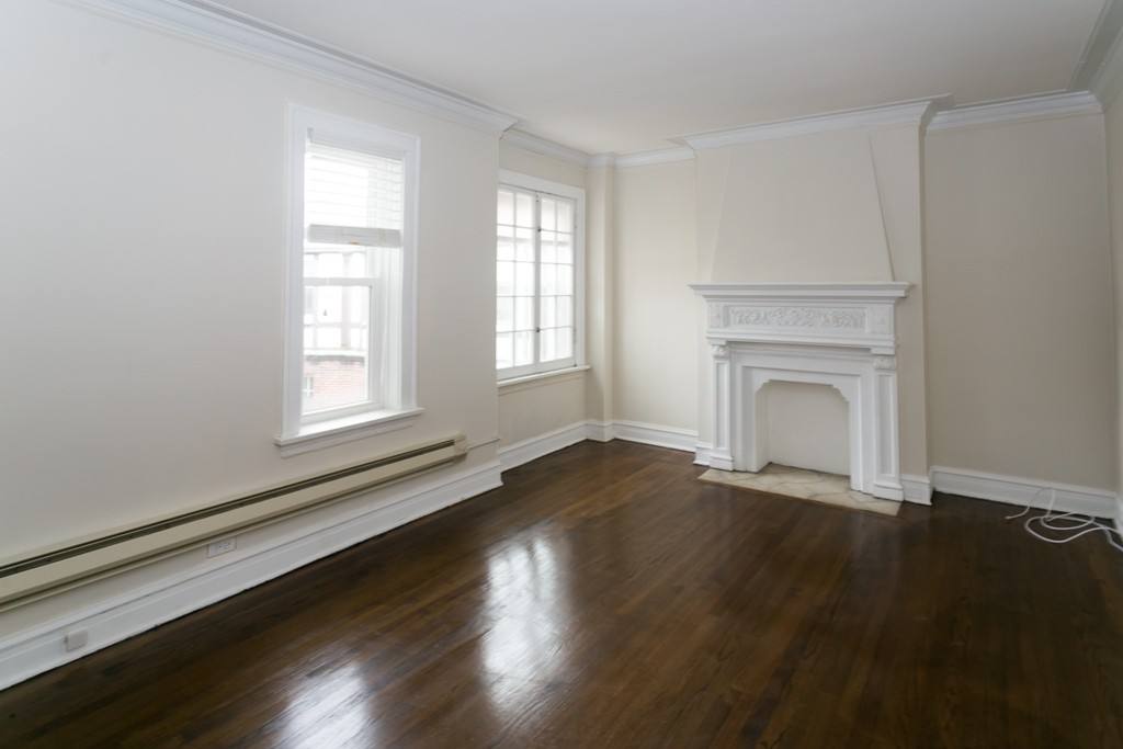 Apartment for rent at 918 18 Green Bay #G5, Winnetka, IL 60093