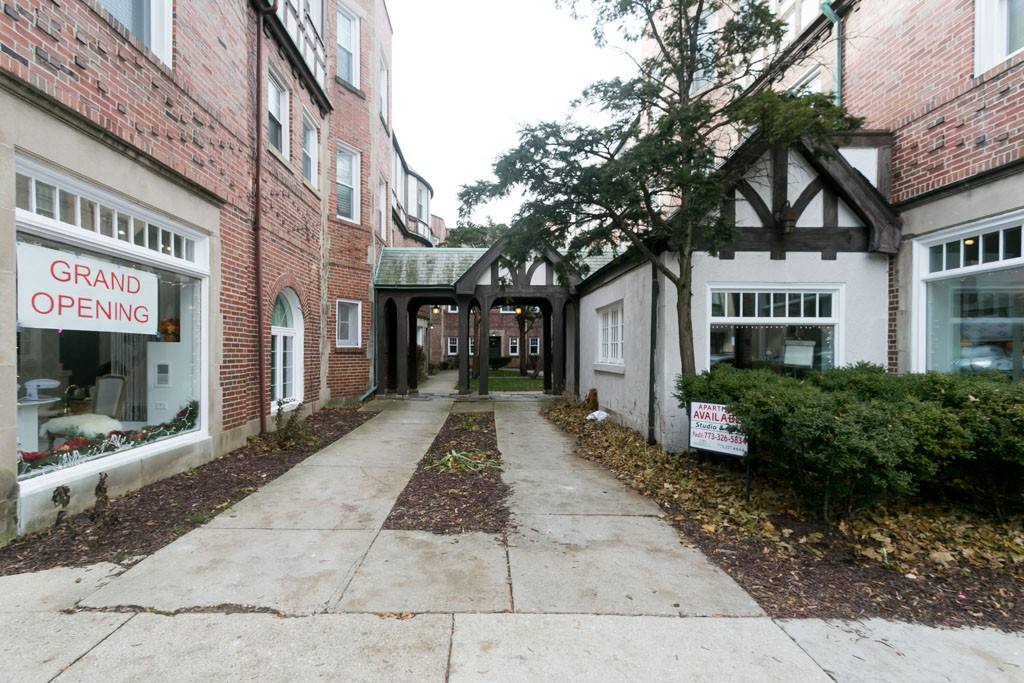 Apartment for rent at 918 18 Green Bay #G5, Winnetka, IL 60093