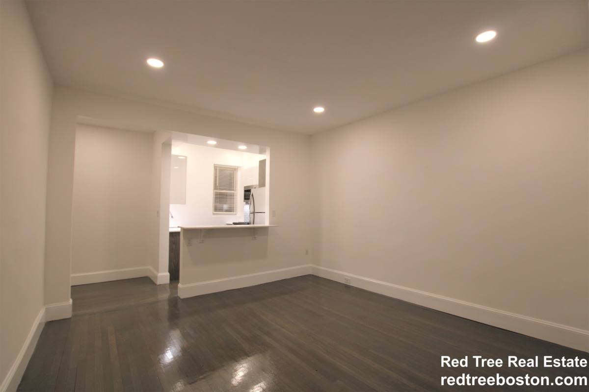 Apartment for rent at 102 Queensberry St #10, Boston, MA 02215