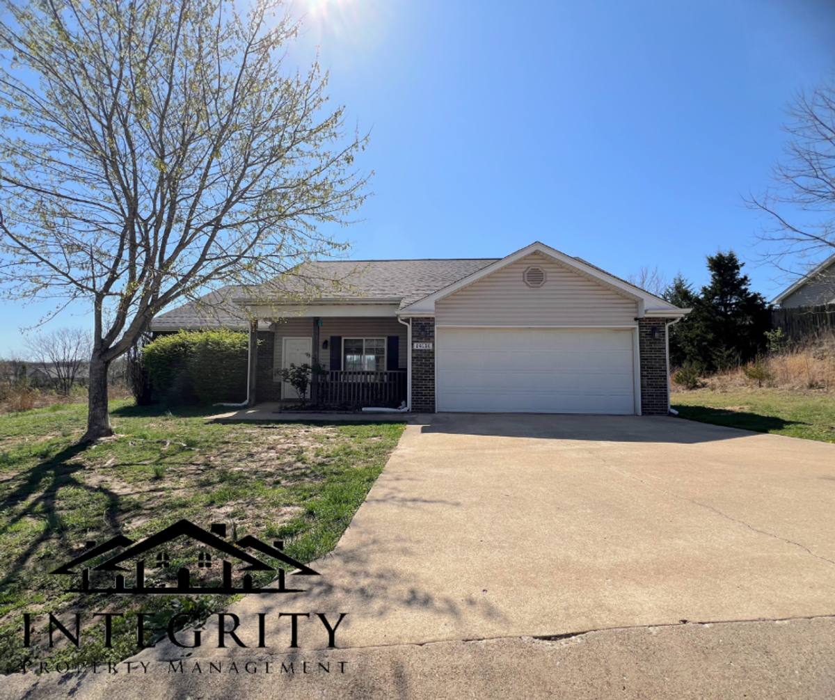 House for rent at 24136 Tupelo, Saint Robert, MO 65584