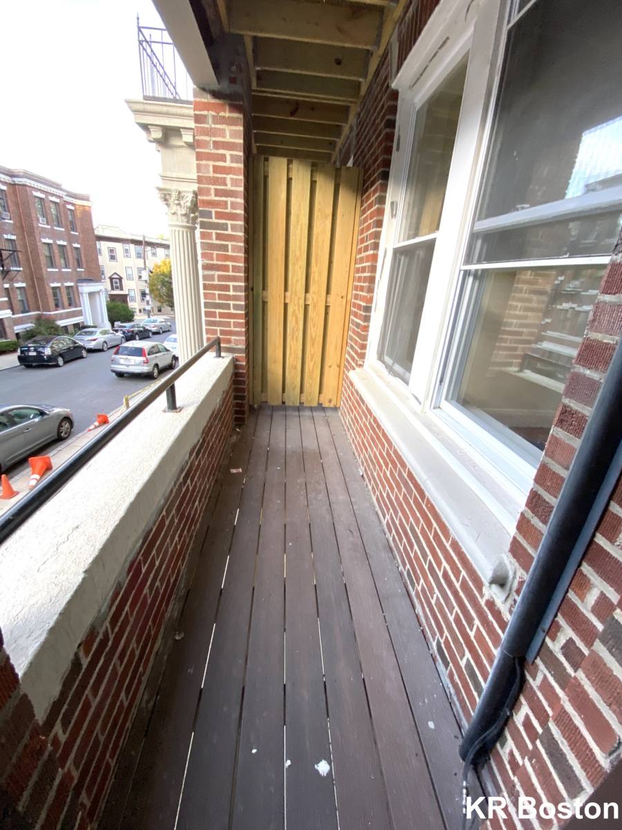 Apartment for rent at 119 Sutherland Rd #D, Brighton, MA 02135