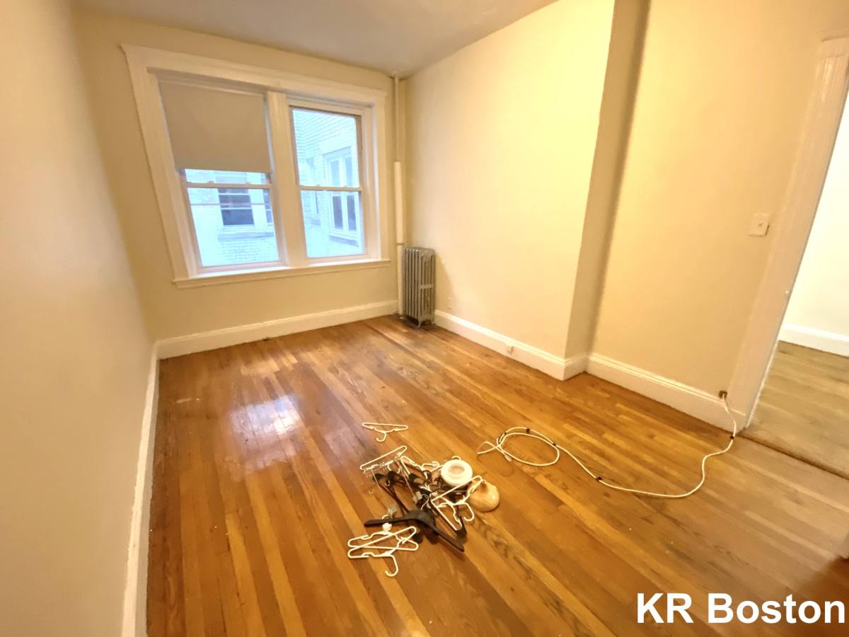 Apartment for rent at 119 Sutherland Rd #D, Brighton, MA 02135