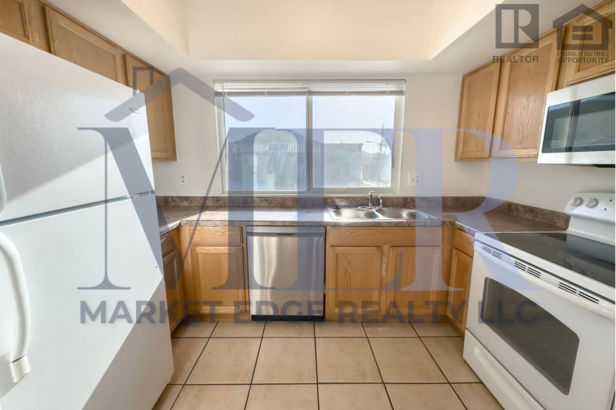 Apartment for rent at 10802 N 16th Ave, Phoenix, AZ 85029