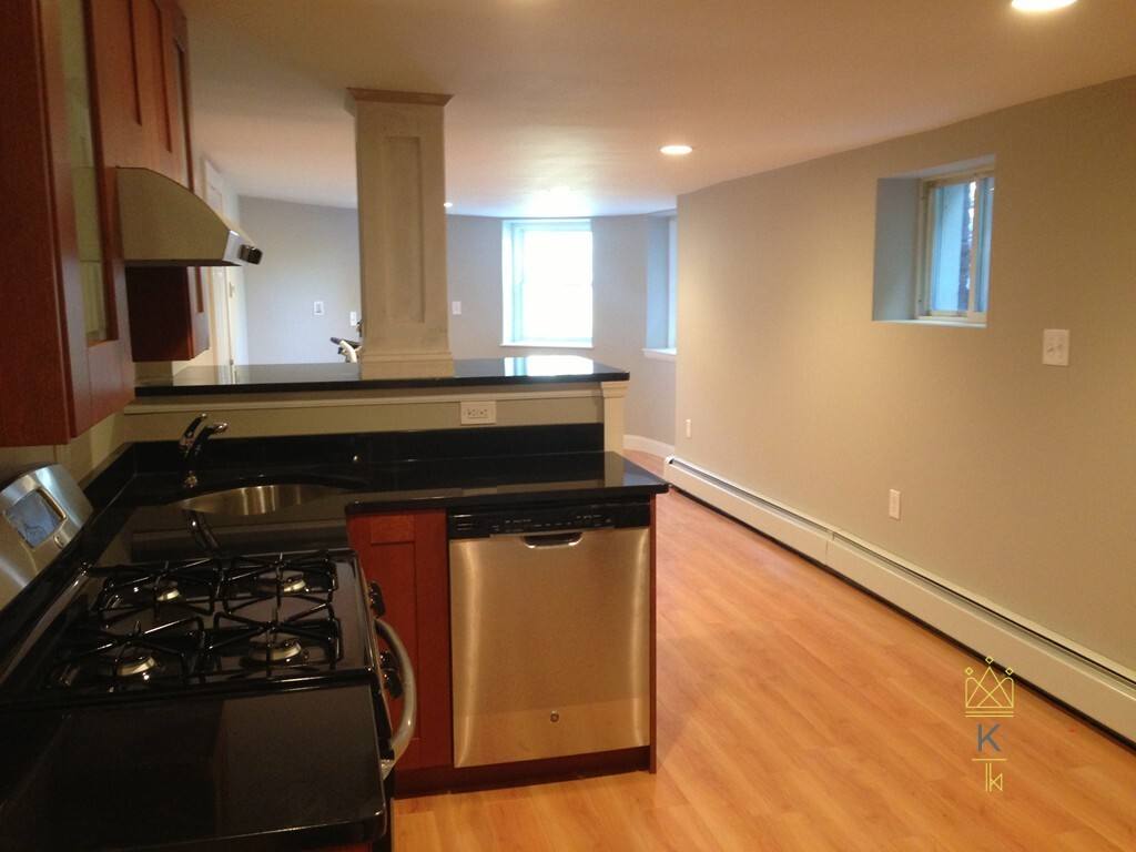 Apartment for rent at 672 Washington St #A, Brookline, MA 02446