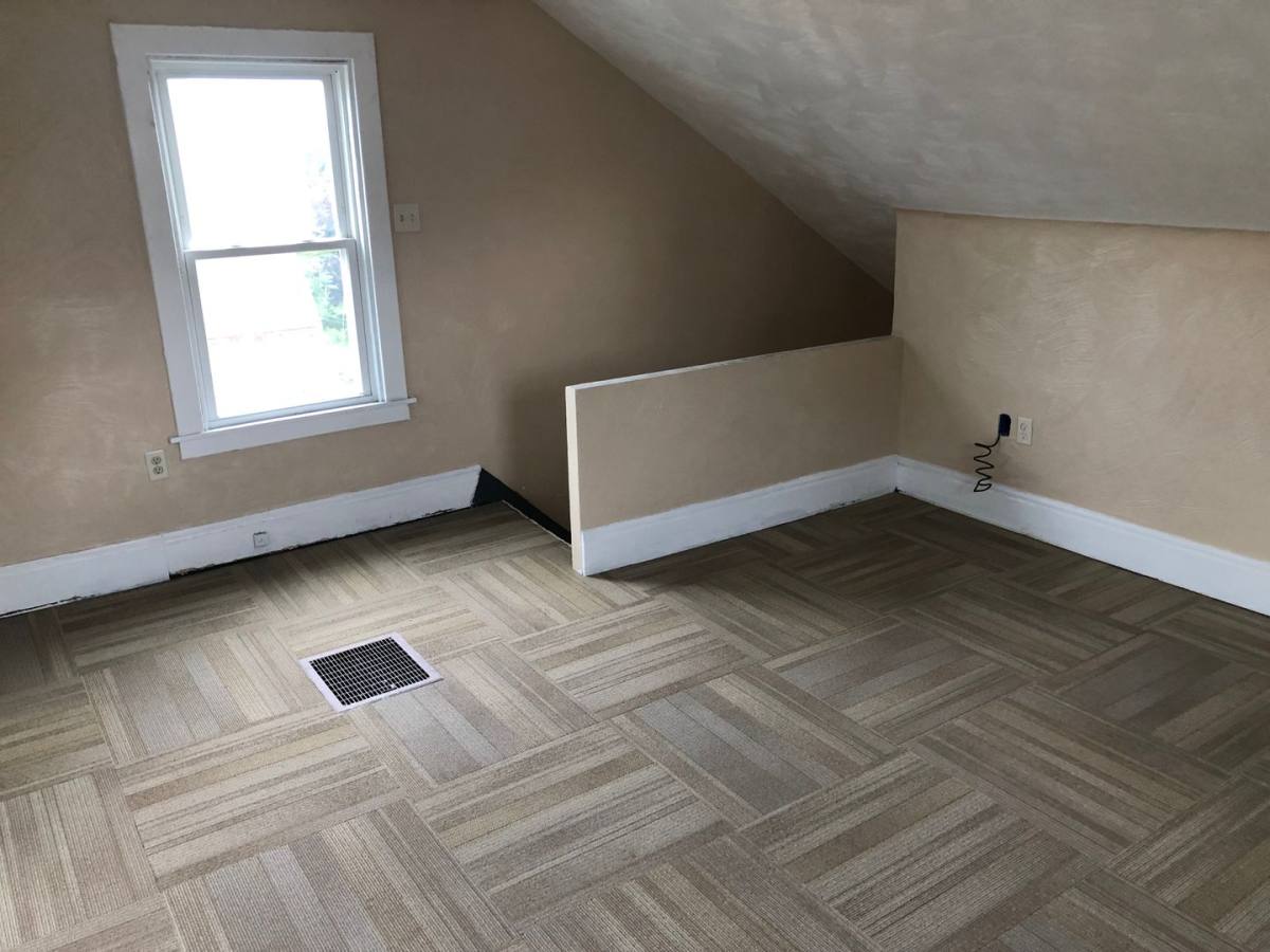 Apartment for rent at 2900 Willett, Pittsburgh, PA 15227