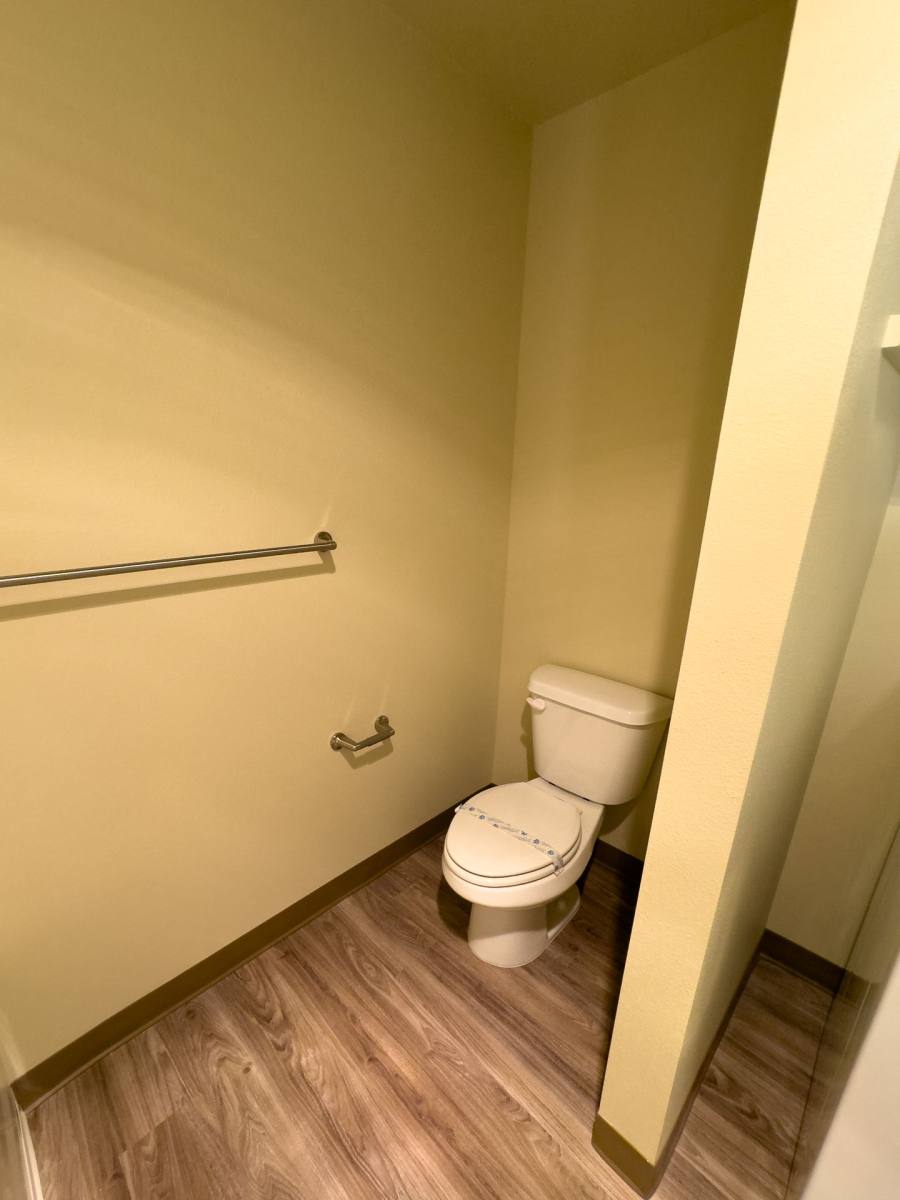Apartment for rent at 1055 Schurman Dr S, Salem, OR 97302