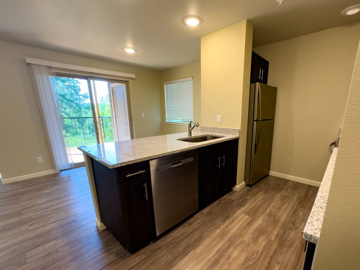 Apartment for rent at 1055 Schurman Dr S, Salem, OR 97302