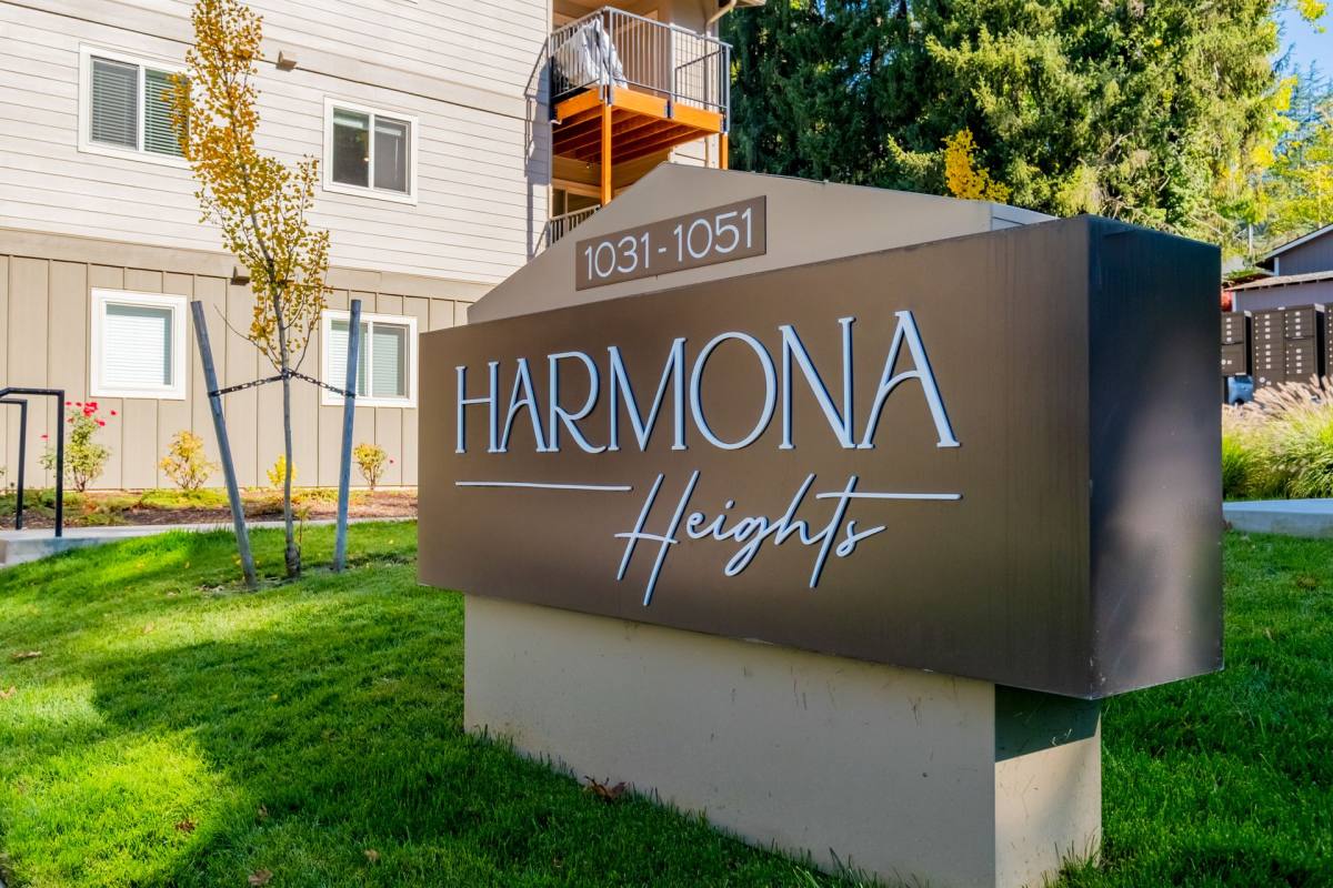 Apartment for rent at 1055 Schurman Dr S, Salem, OR 97302