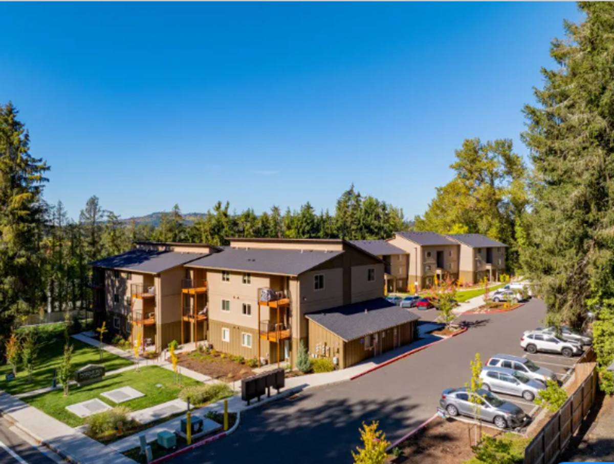 Apartment for rent at 1055 Schurman Dr S, Salem, OR 97302