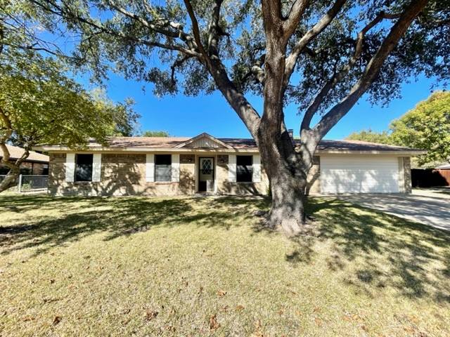 House for rent at 120 York Dr, Lorena, TX 76655