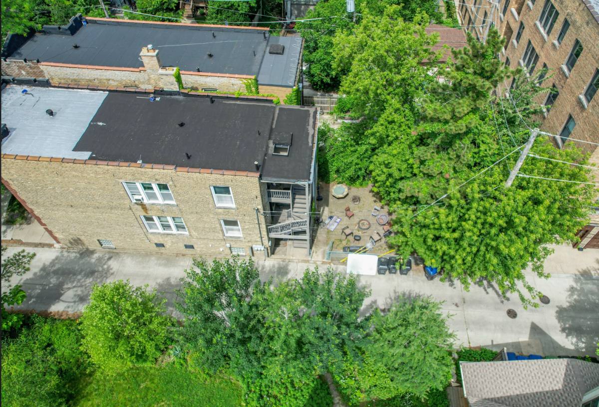 Apartment for rent at 1103 Simpson St, Evanston, IL 60201