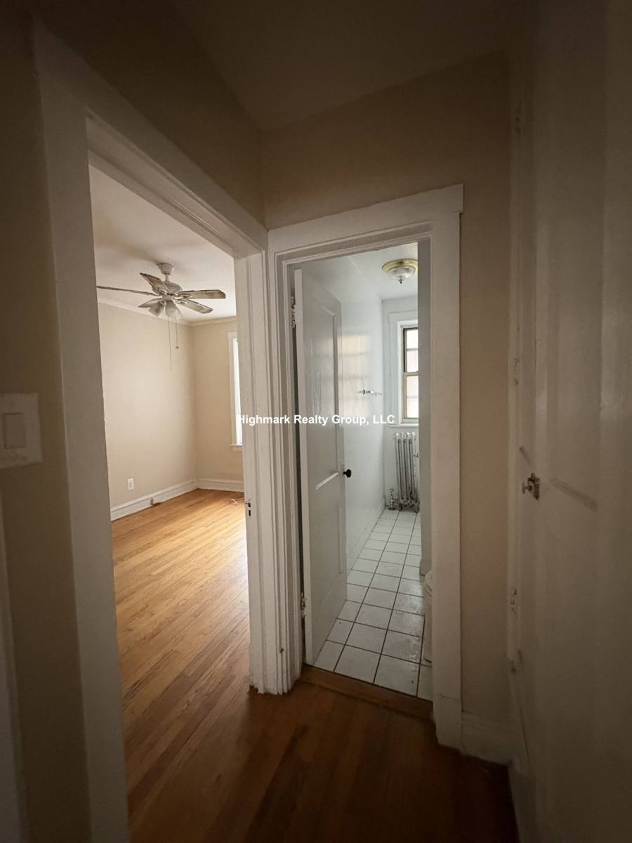 Apartment for rent at 2344 W Touhy Ave #3NC, Chicago, IL 60645