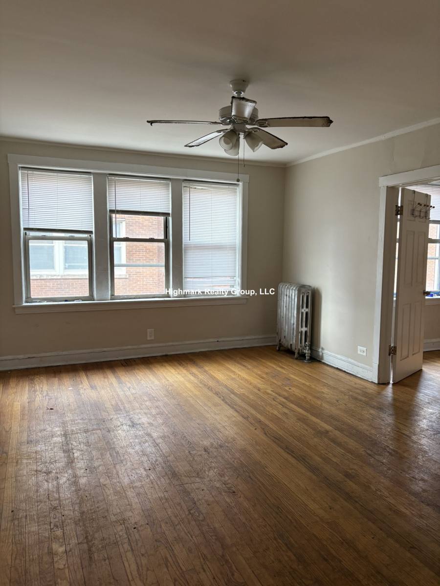Apartment for rent at 2344 W Touhy Ave #3NC, Chicago, IL 60645