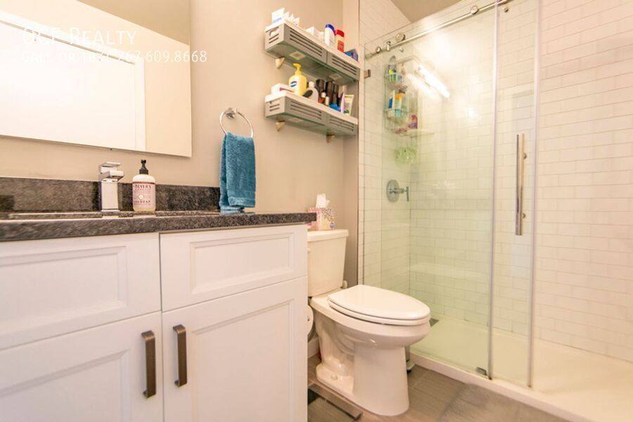 Apartment for rent at 507 S 8th St #205, Philadelphia, PA 19147