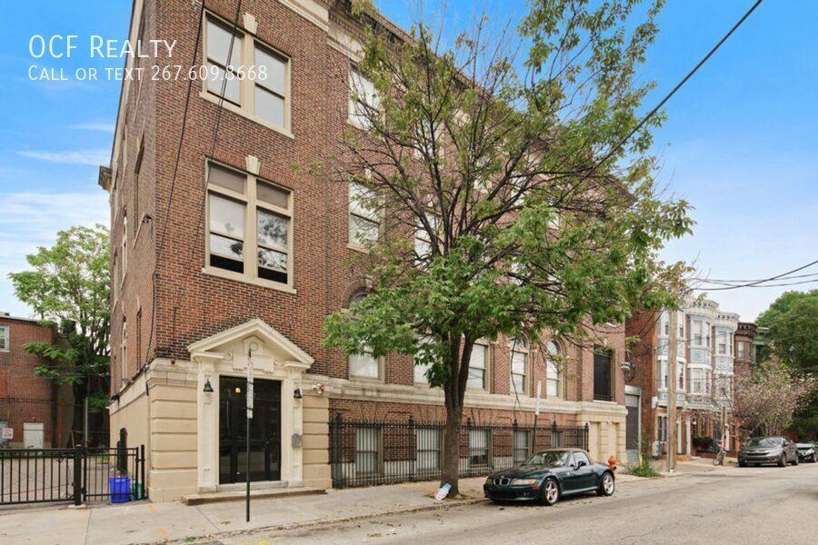 Apartment for rent at 427 Monroe St #403, Philadelphia, PA 19147