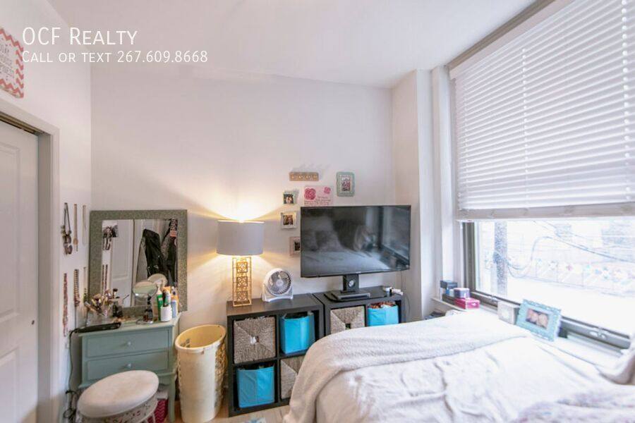 Apartment for rent at 427 Monroe St #403, Philadelphia, PA 19147
