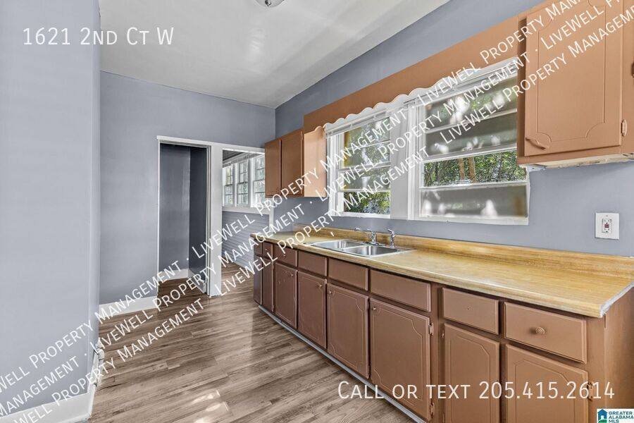 House for rent at 1621 2nd Court W, Birmingham, AL 35208