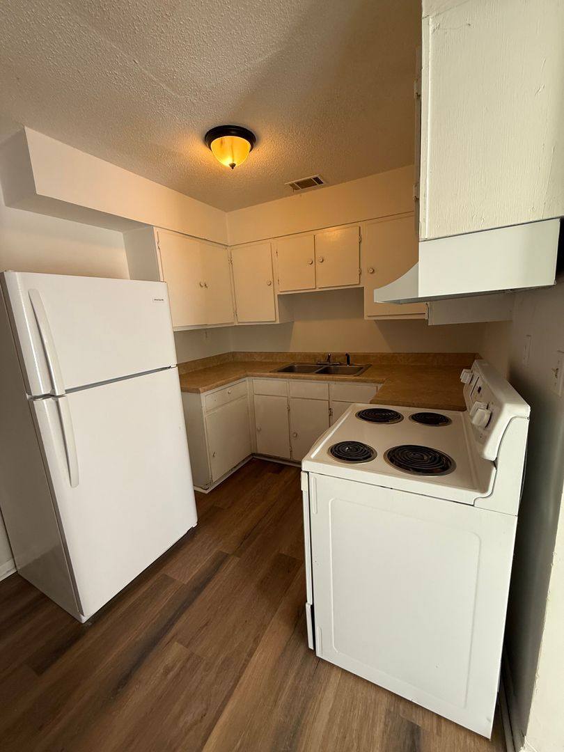 Apartment for rent at 1301 Stiles Ave, Savannah, GA 31415