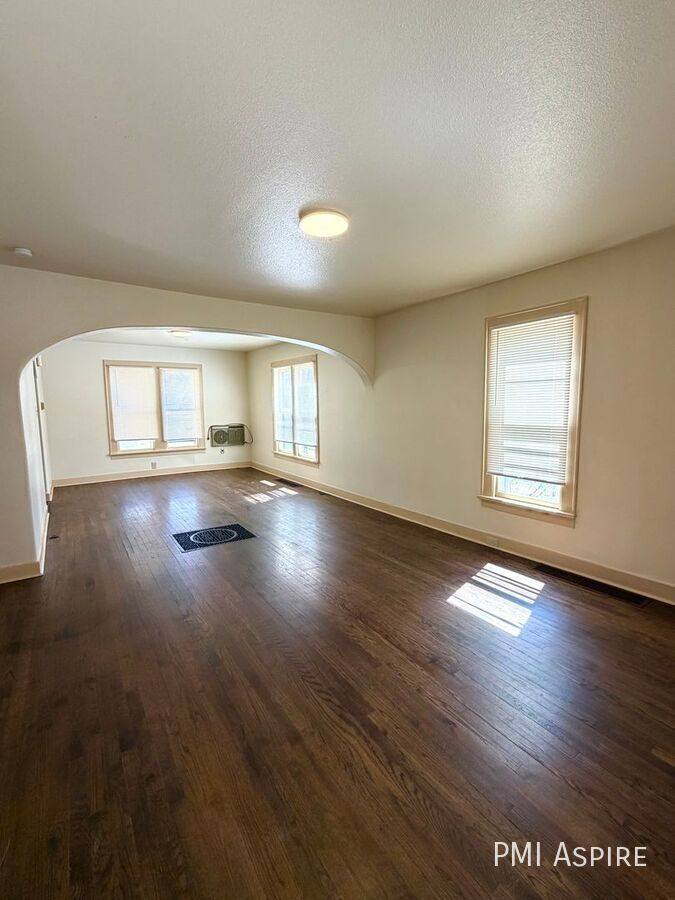 Apartment for rent at 1116 N Cleveland Ave, Loveland, CO 80538