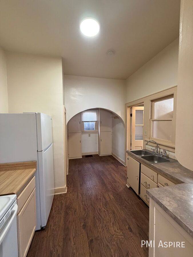 Apartment for rent at 1116 N Cleveland Ave, Loveland, CO 80538