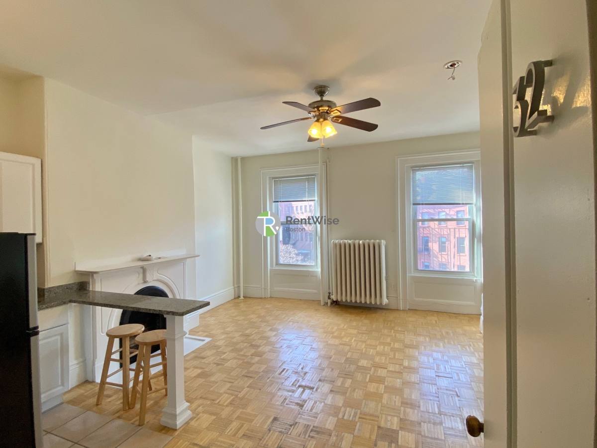 Apartment for rent at 90 Charles St #32, Boston, MA 02114